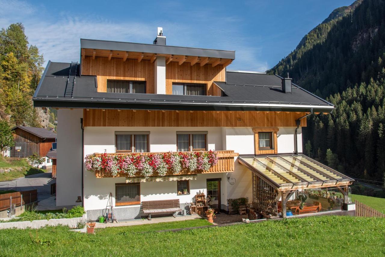 Hotel Haus Angela à Kappl  Extérieur photo