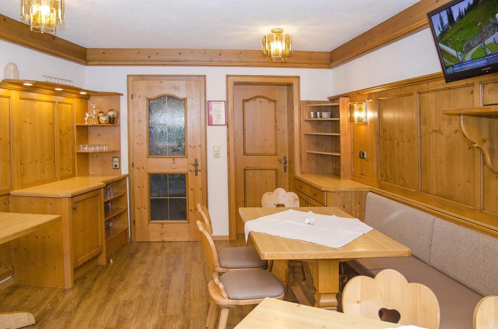 Hotel Haus Angela à Kappl  Chambre photo